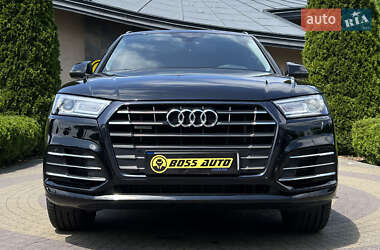 Внедорожник / Кроссовер Audi Q5 2020 в 