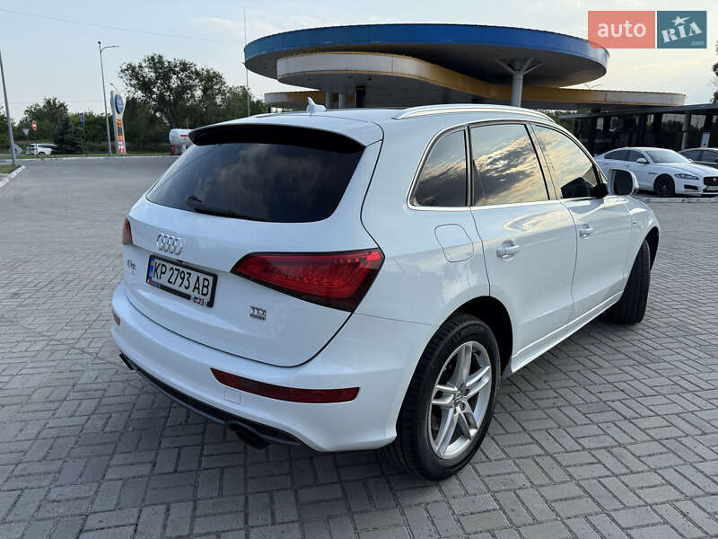 Внедорожник / Кроссовер Audi Q5 2013 в Запорожье