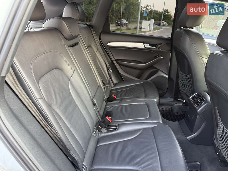 Внедорожник / Кроссовер Audi Q5 2013 в Запорожье