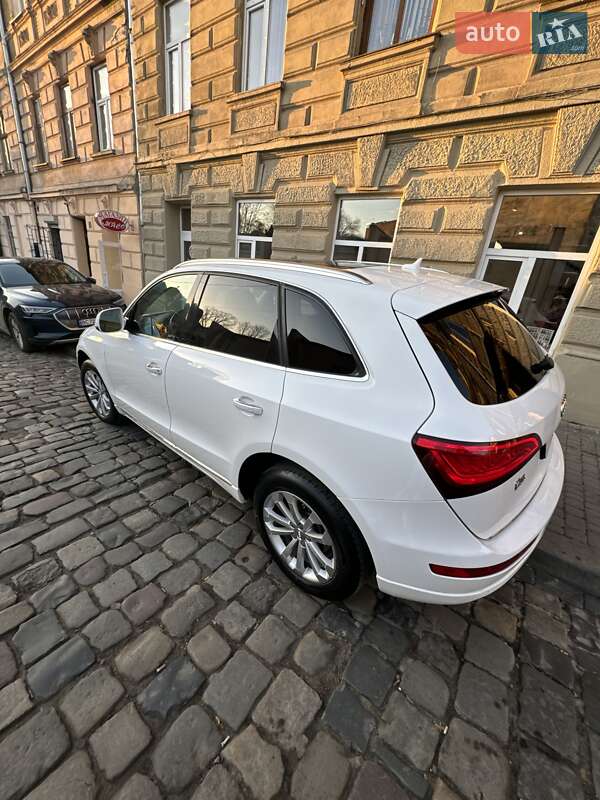 Позашляховик / Кросовер Audi Q5 2014 в Львові