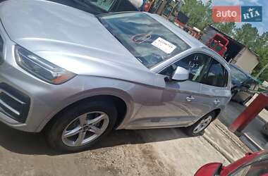 Внедорожник / Кроссовер Audi Q5 2021 в 