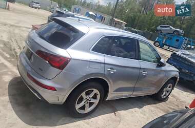 Внедорожник / Кроссовер Audi Q5 2021 в 