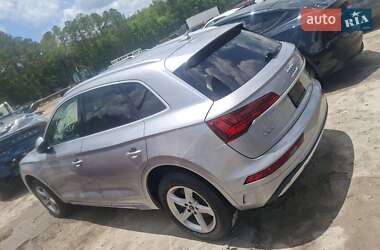 Внедорожник / Кроссовер Audi Q5 2021 в 