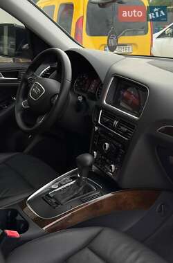 Внедорожник / Кроссовер Audi Q5 2012 в 