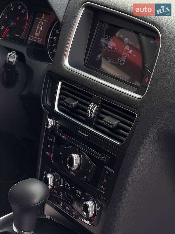 Внедорожник / Кроссовер Audi Q5 2012 в Черновцах