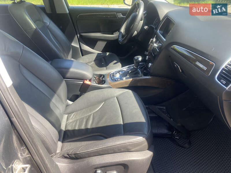 Внедорожник / Кроссовер Audi Q5 2013 в Краснограде