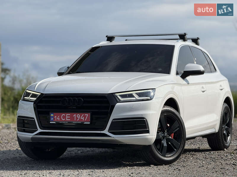 Внедорожник / Кроссовер Audi Q5 2017 в 