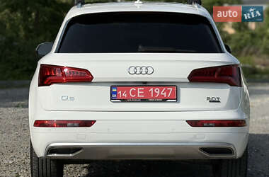 Внедорожник / Кроссовер Audi Q5 2017 в 
