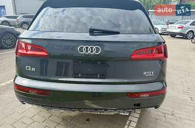 Внедорожник / Кроссовер Audi Q5 2018 в 