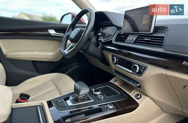 Внедорожник / Кроссовер Audi Q5 2019 в 