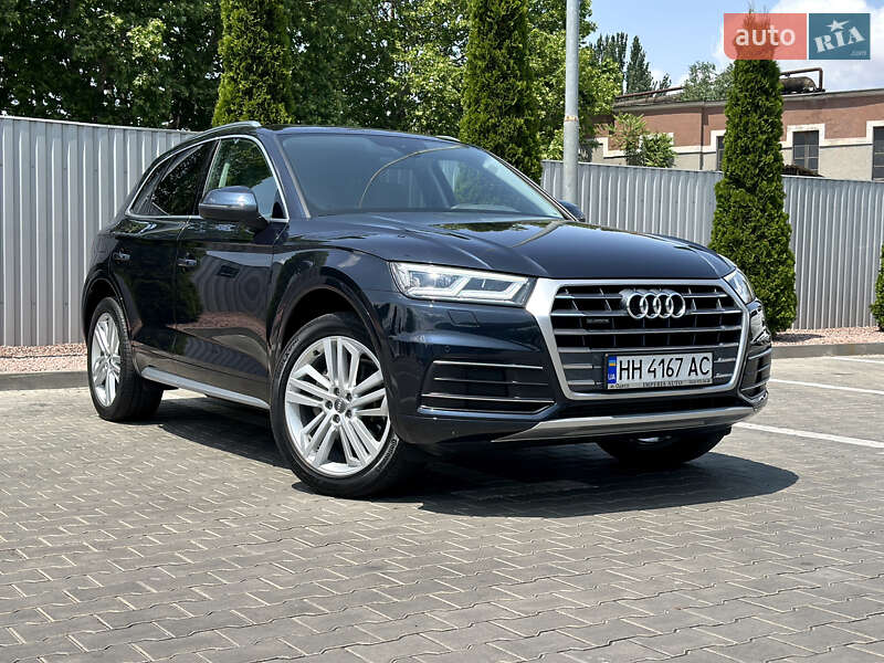 Внедорожник / Кроссовер Audi Q5 2019 в Одессе