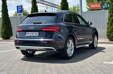 Внедорожник / Кроссовер Audi Q5 2019 в 