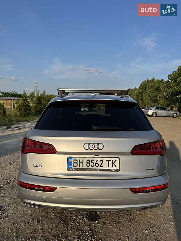 Позашляховик / Кросовер Audi Q5 2019 в Одесі