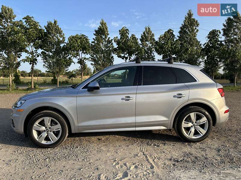 Позашляховик / Кросовер Audi Q5 2019 в Одесі
