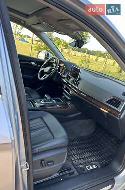 Внедорожник / Кроссовер Audi Q5 2019 в 
