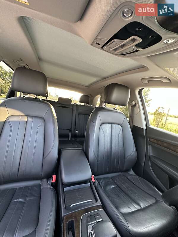 Позашляховик / Кросовер Audi Q5 2019 в Одесі