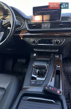 Внедорожник / Кроссовер Audi Q5 2019 в 