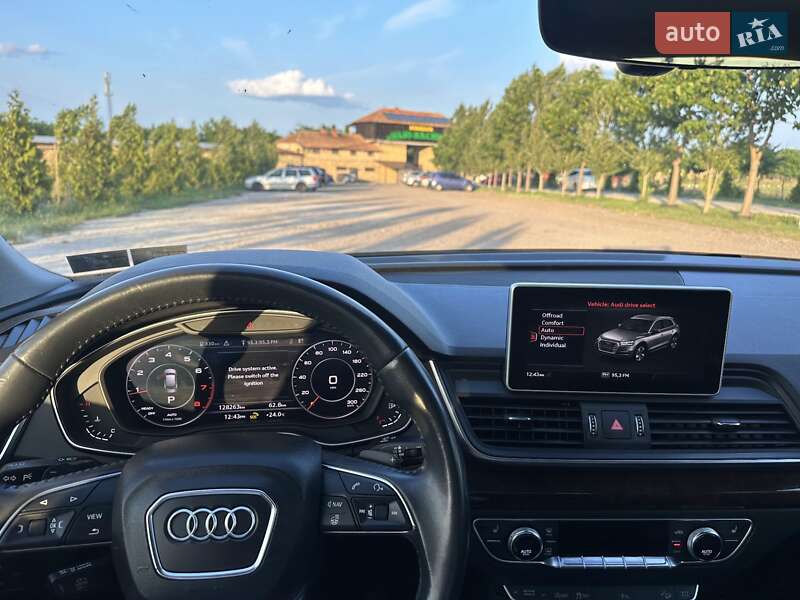 Позашляховик / Кросовер Audi Q5 2019 в Одесі