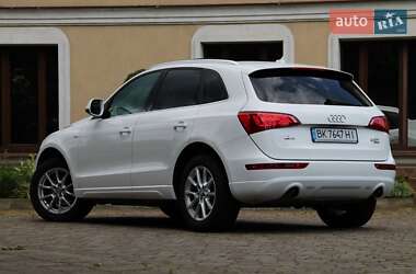 Внедорожник / Кроссовер Audi Q5 2010 в 