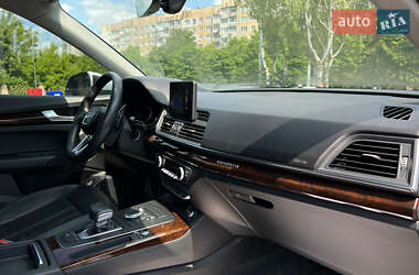 Внедорожник / Кроссовер Audi Q5 2019 в 