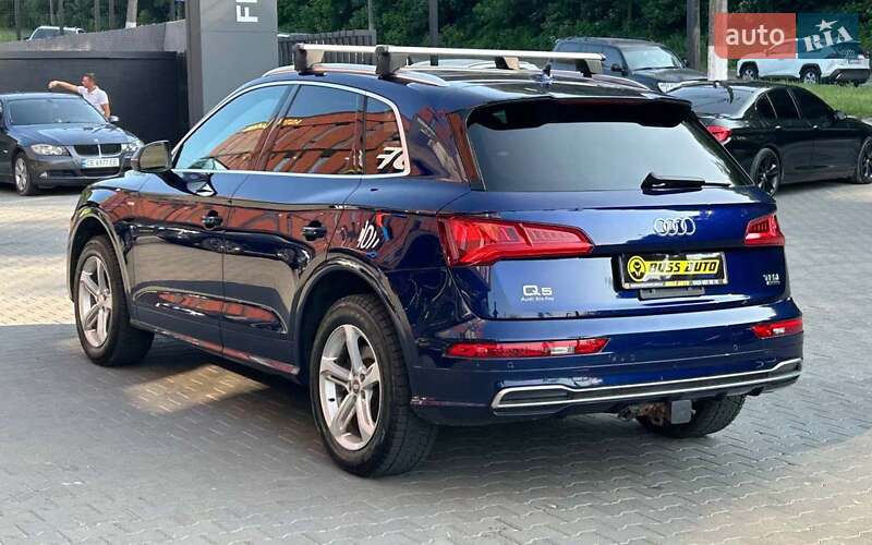 Внедорожник / Кроссовер Audi Q5 2017 в Черновцах