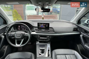 Внедорожник / Кроссовер Audi Q5 2018 в 