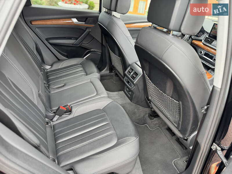 Внедорожник / Кроссовер Audi Q5 2021 в Стрые