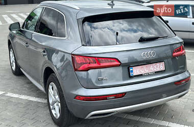 Внедорожник / Кроссовер Audi Q5 2019 в 