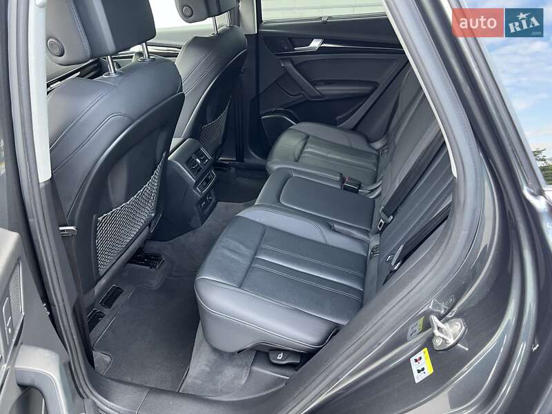 Внедорожник / Кроссовер Audi Q5 2019 в Львове фото 6 Внедорожник / Кроссовер Audi Q5 2019 в Львове