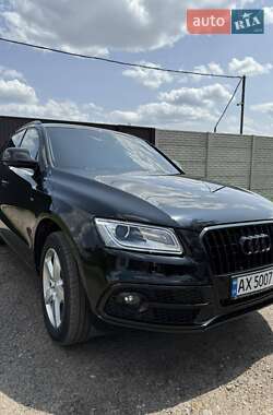 Внедорожник / Кроссовер Audi Q5 2015 в 