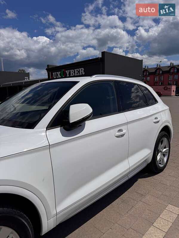 Позашляховик / Кросовер Audi Q5 2018 в Дрогобичі