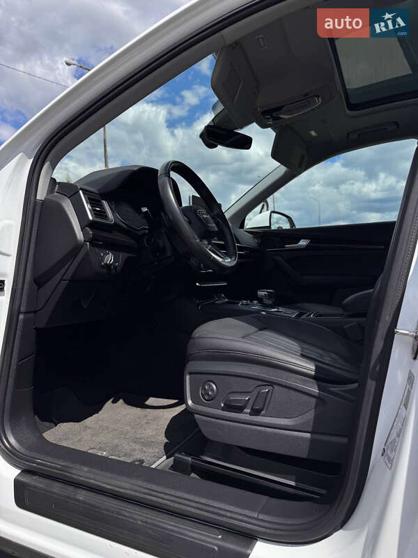 Позашляховик / Кросовер Audi Q5 2018 в Дрогобичі