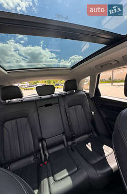 Внедорожник / Кроссовер Audi Q5 2018 в 