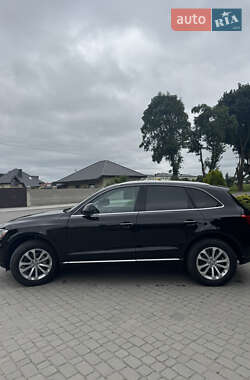 Внедорожник / Кроссовер Audi Q5 2015 в 