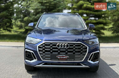 Внедорожник / Кроссовер Audi Q5 2023 в 