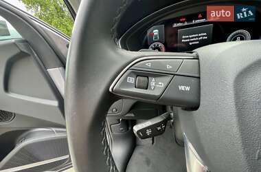 Внедорожник / Кроссовер Audi Q5 2022 в 