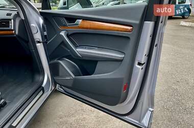 Внедорожник / Кроссовер Audi Q5 2022 в 