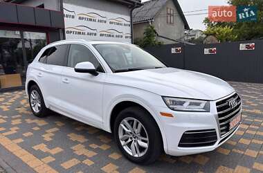 Внедорожник / Кроссовер Audi Q5 2018 в 