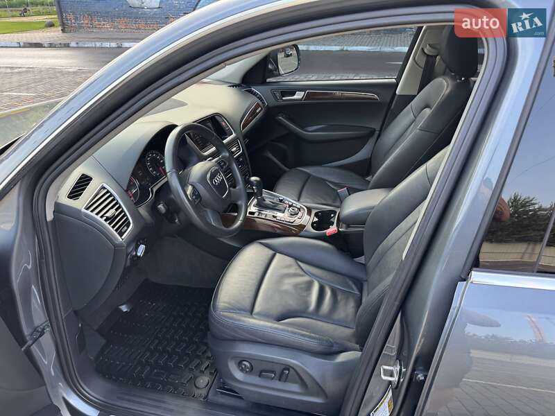 Внедорожник / Кроссовер Audi Q5 2012 в Луцке