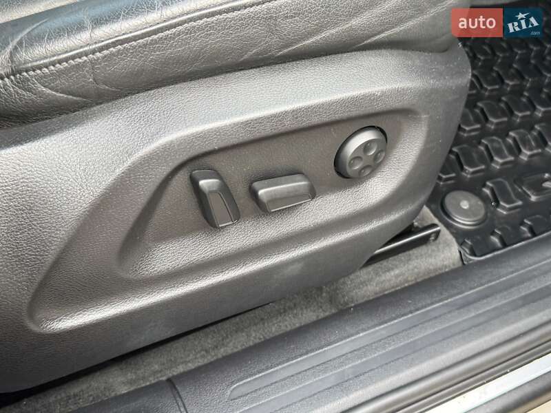 Внедорожник / Кроссовер Audi Q5 2012 в Луцке