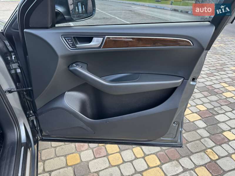 Внедорожник / Кроссовер Audi Q5 2012 в Луцке