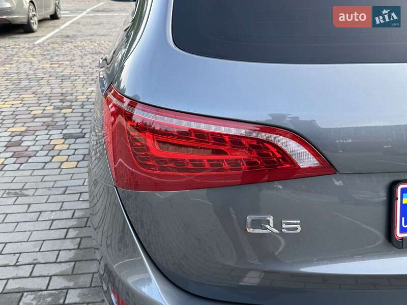Внедорожник / Кроссовер Audi Q5 2012 в Луцке