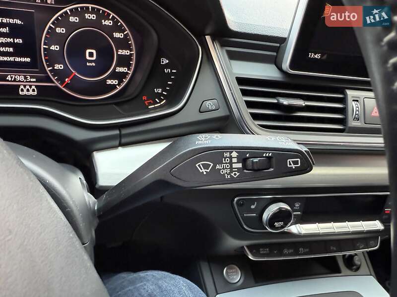 Позашляховик / Кросовер Audi Q5 2017 в Львові