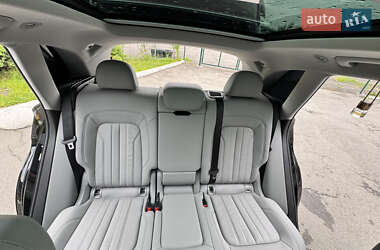 Внедорожник / Кроссовер Audi Q5 2021 в 