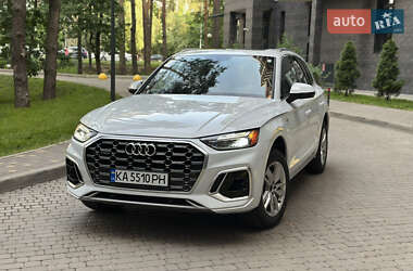 Внедорожник / Кроссовер Audi Q5 2021 в 