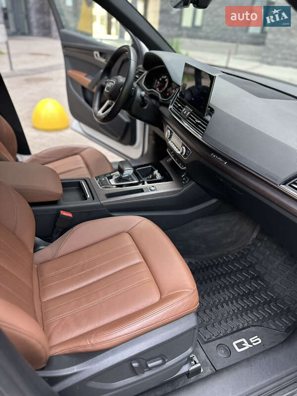 Внедорожник / Кроссовер Audi Q5 2021 в Броварах