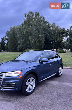 Внедорожник / Кроссовер Audi Q5 2018 в 