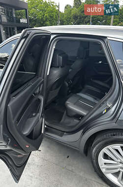 Внедорожник / Кроссовер Audi Q5 2019 в 
