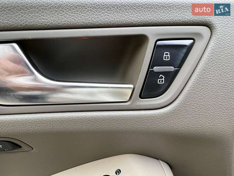 Внедорожник / Кроссовер Audi Q5 2009 в Днепре