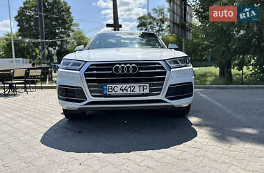 Внедорожник / Кроссовер Audi Q5 2019 в 